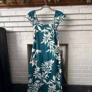 NWT Old Navy Women's Flutter-Sleeve Teal Floral Leaf Midi Dress - Large Tall